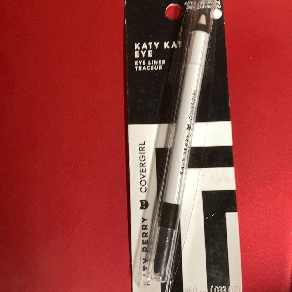 Makeup bundle - Picture 5 of 6